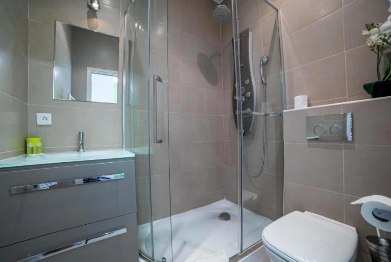 Apartment Superbe 120M2 Au Suquet - Property With Style Cannes